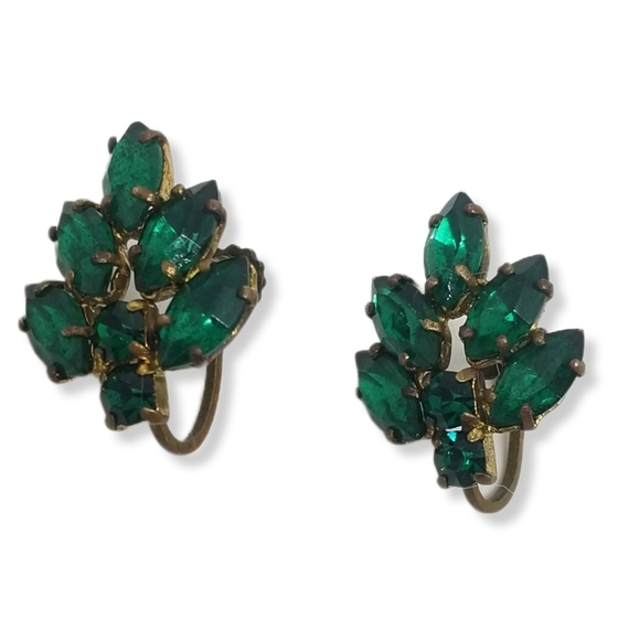 WEST GERMANY 1940S BRASS & EMERALD GREEN AUSTRIAN CRYSTAL SCREW BACK EARRINGS - Picture 3 of 5